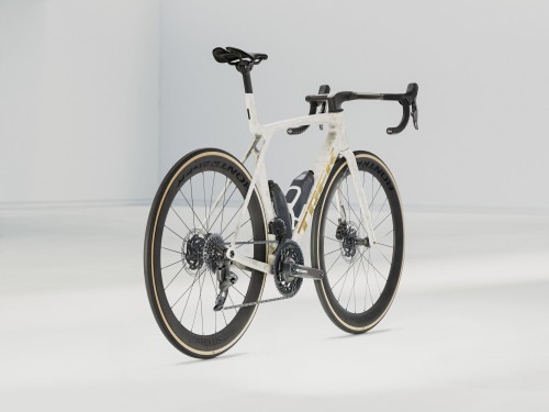 Madone SLR 7 AXS Gen 8 2025 - Biały_2