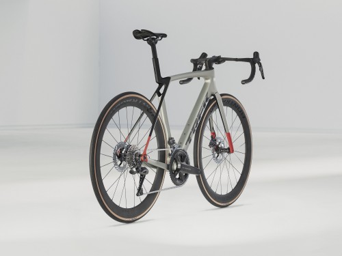 Madone SL 7 Gen 8 2025 - Szary_2