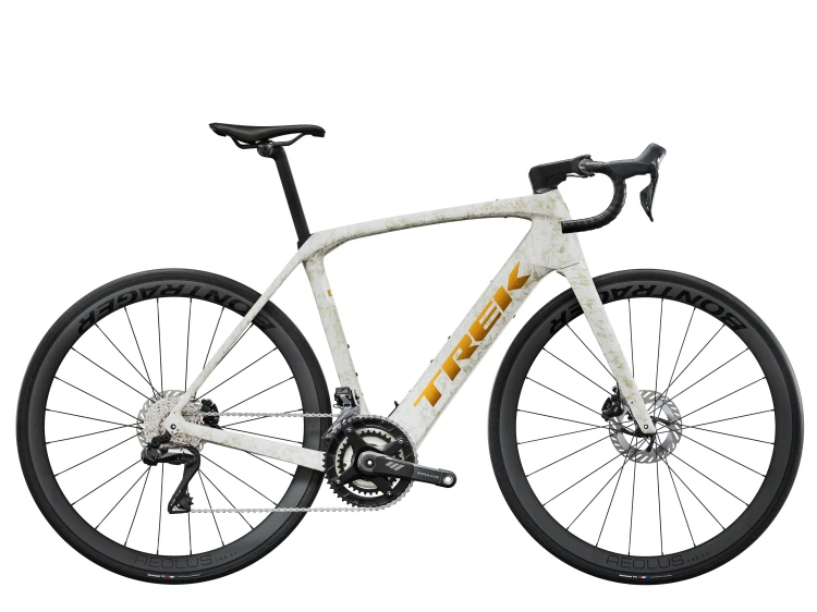 Domane+ SLR 7 2025 - Biały/złoty_1