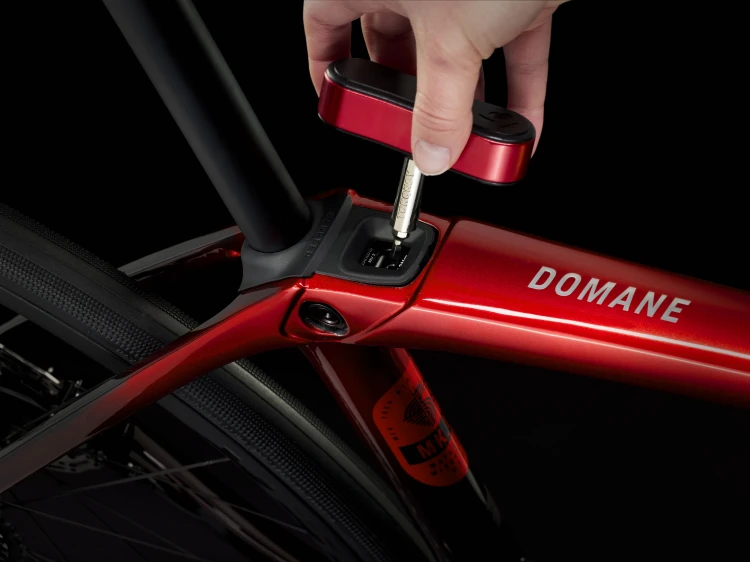 Domane SLR 7 AXS Gen 4 2025 - Czerwony/Czerwony (ciemny)_9