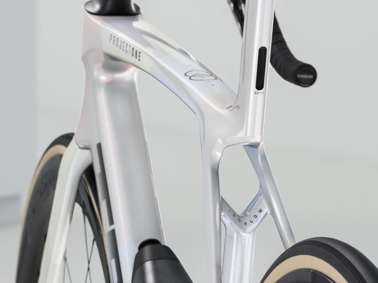 Madone SLR 9 AXS Gen 8 2025 - Biały/niebieski_4