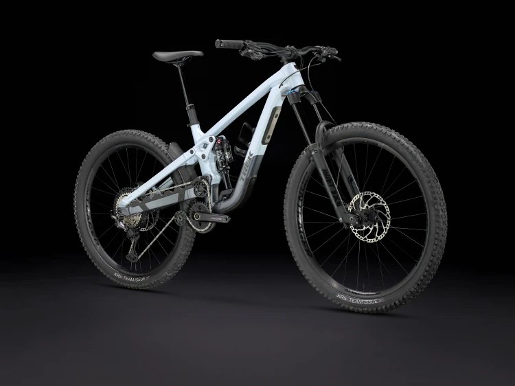 Slash 8 Gen 6 2025 - Szary (jasny)_2