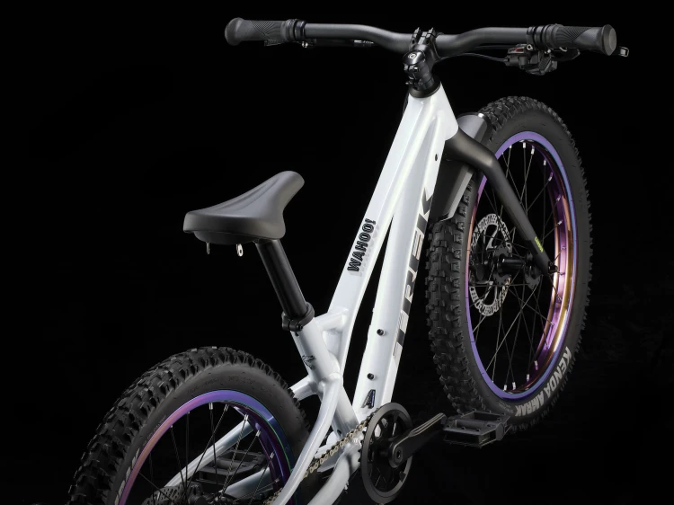 Wahoo 20 Trail 2025 - Szary_3